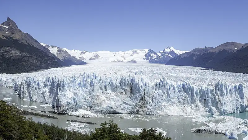 Perito Moreno Glacier, Argentina Perito Moreno Glacier, Argentina
